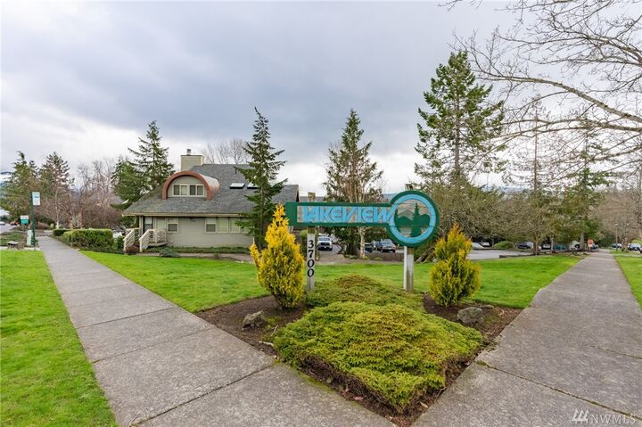 Property Photo:  3700 Alabama St 204  WA 98229 