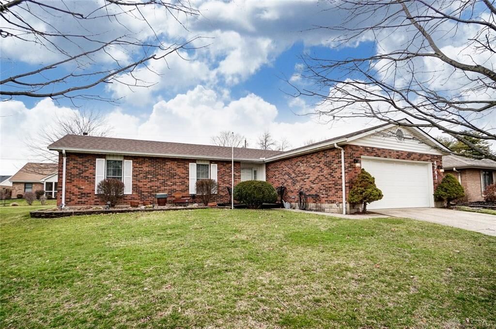 Property Photo: 4741 Wicklow Drive OH 45042