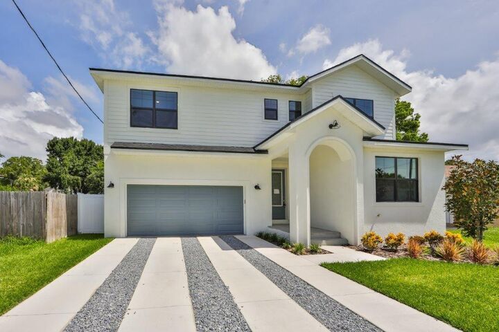 Property Photo: 2713 W Gray Street FL 33609