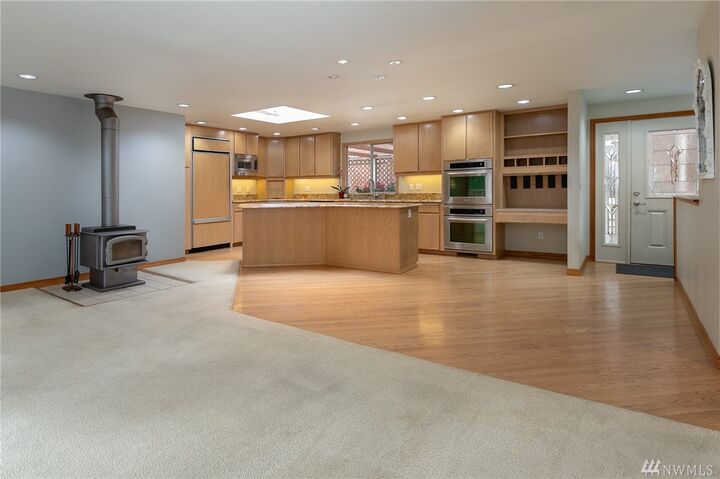 Property Photo: 231 Poppy Road WA 98012