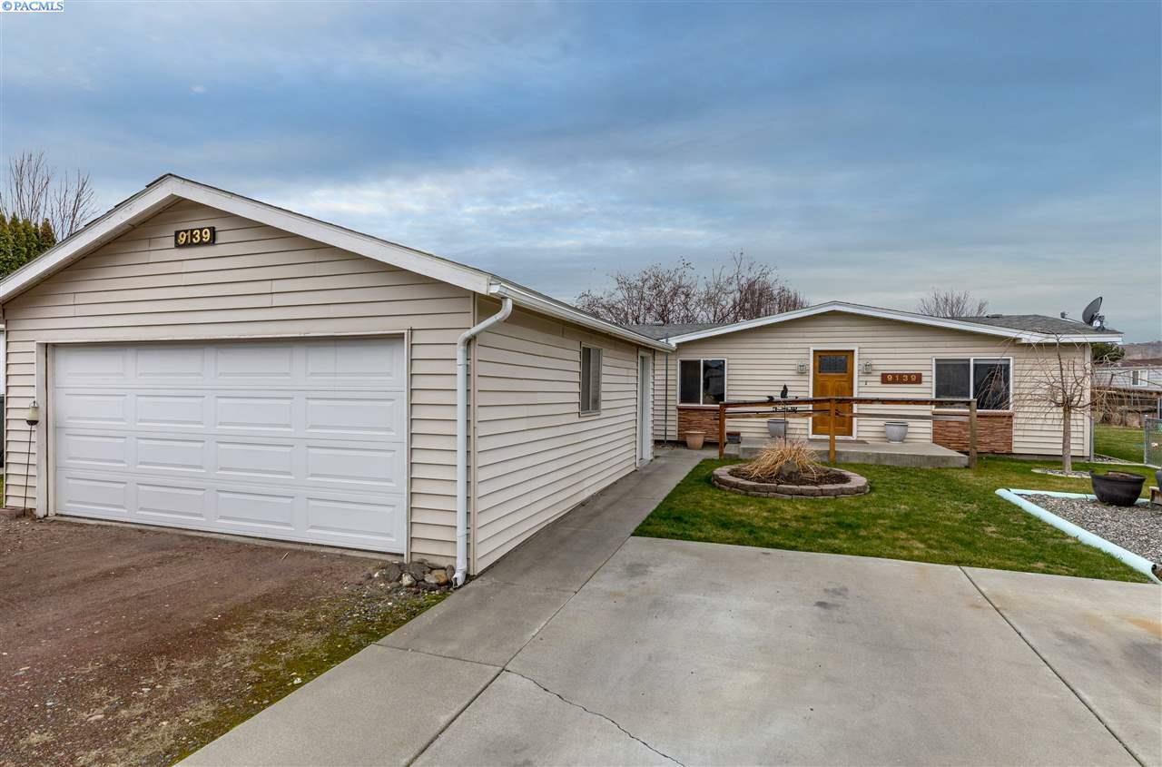 Property Photo: 9139 W Arrowhead Ave WA 99336