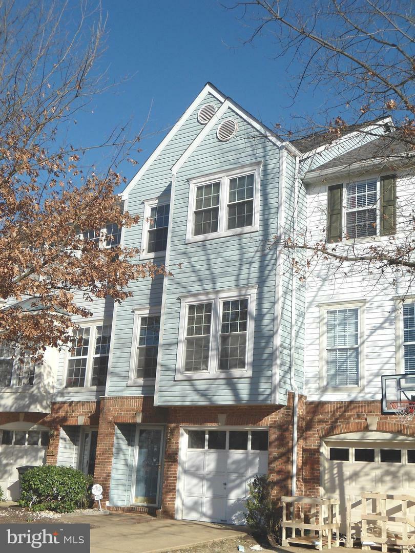Property Photo: 4003 Cressida Place VA 22192