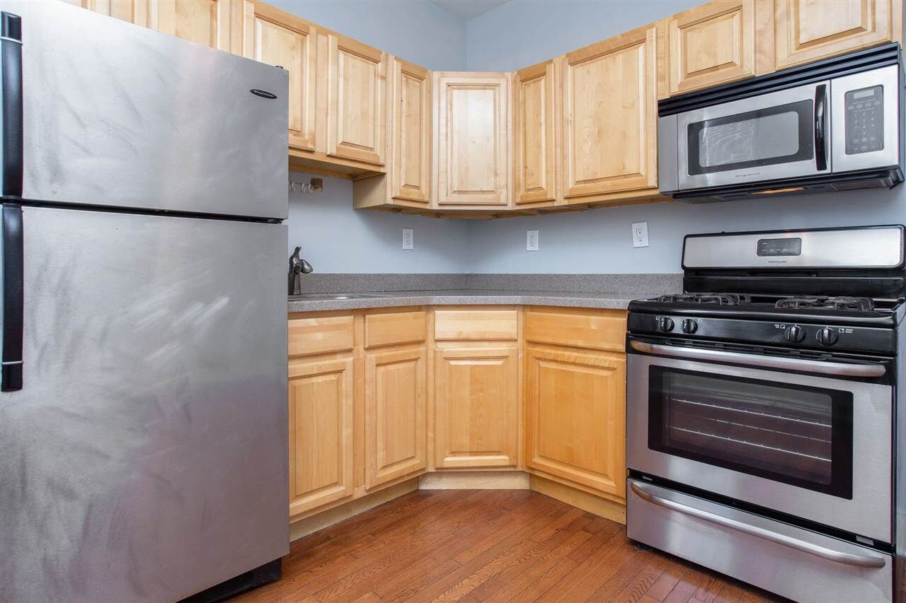 Property Photo:  6210 Park Ave 6  NJ 07093 