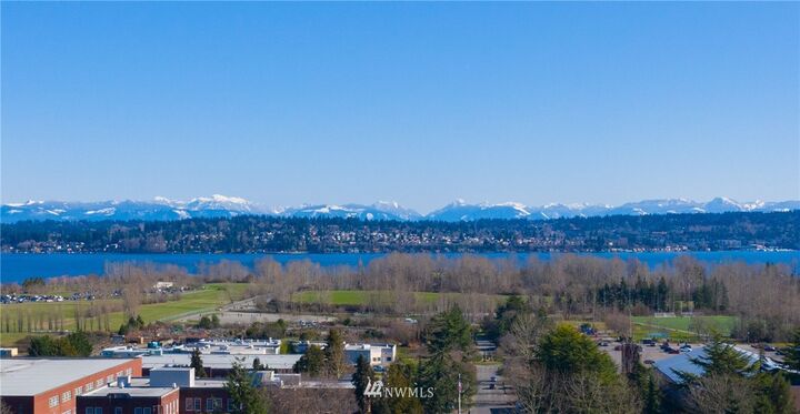 Property Photo:  7347  58th Avenue NE  WA 98115