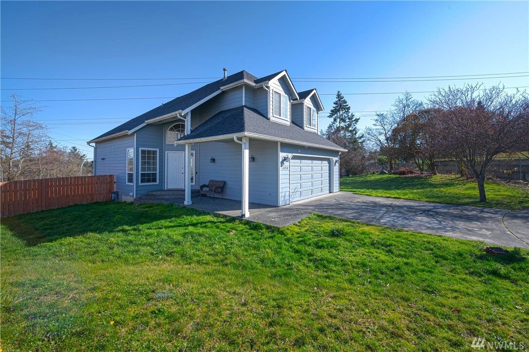 Property Photo:  1424  Ponsteen Drive  WA 98277 
