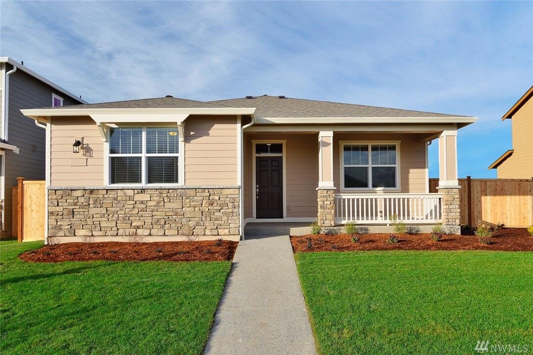 Property Photo: 3215 N 30th St WA 98273