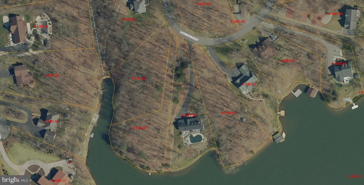 Property Photo: Lakeside Loop WV 26753