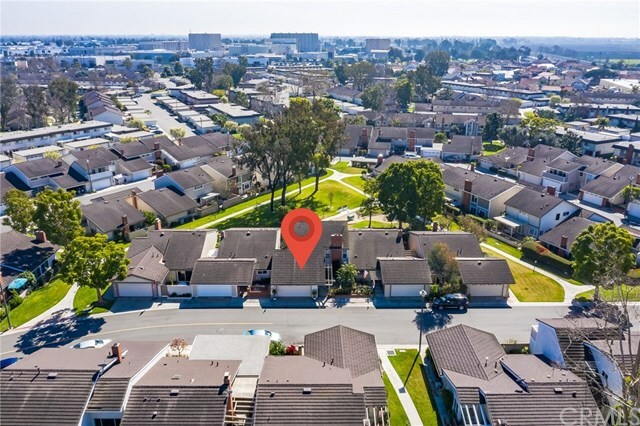 Property Photo: 5213 Piccadilly Circle CA 92683