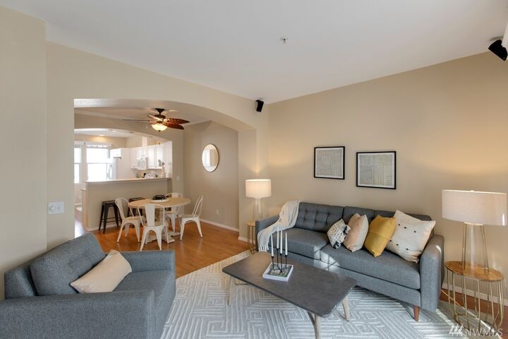 Property Photo:  5915 S 232 Ct  WA 98032 