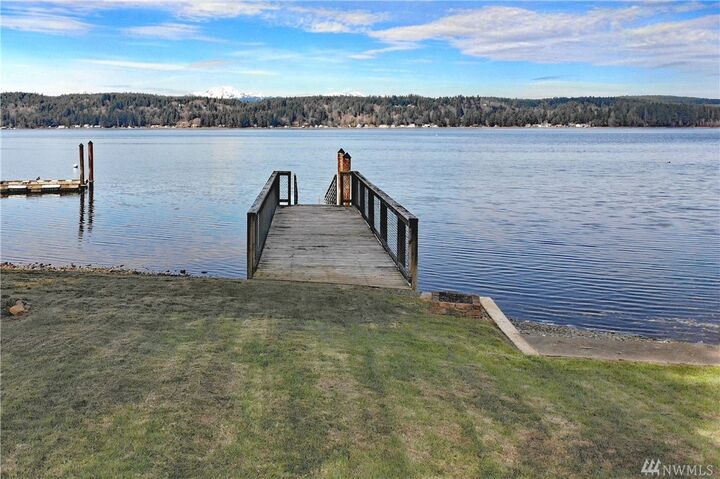 Property Photo:  17521 E State Route 106  WA 98528 