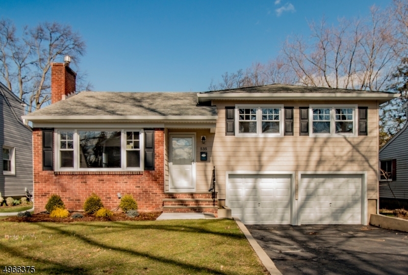 Property Photo:  535 Willow Ave  NJ 07076 