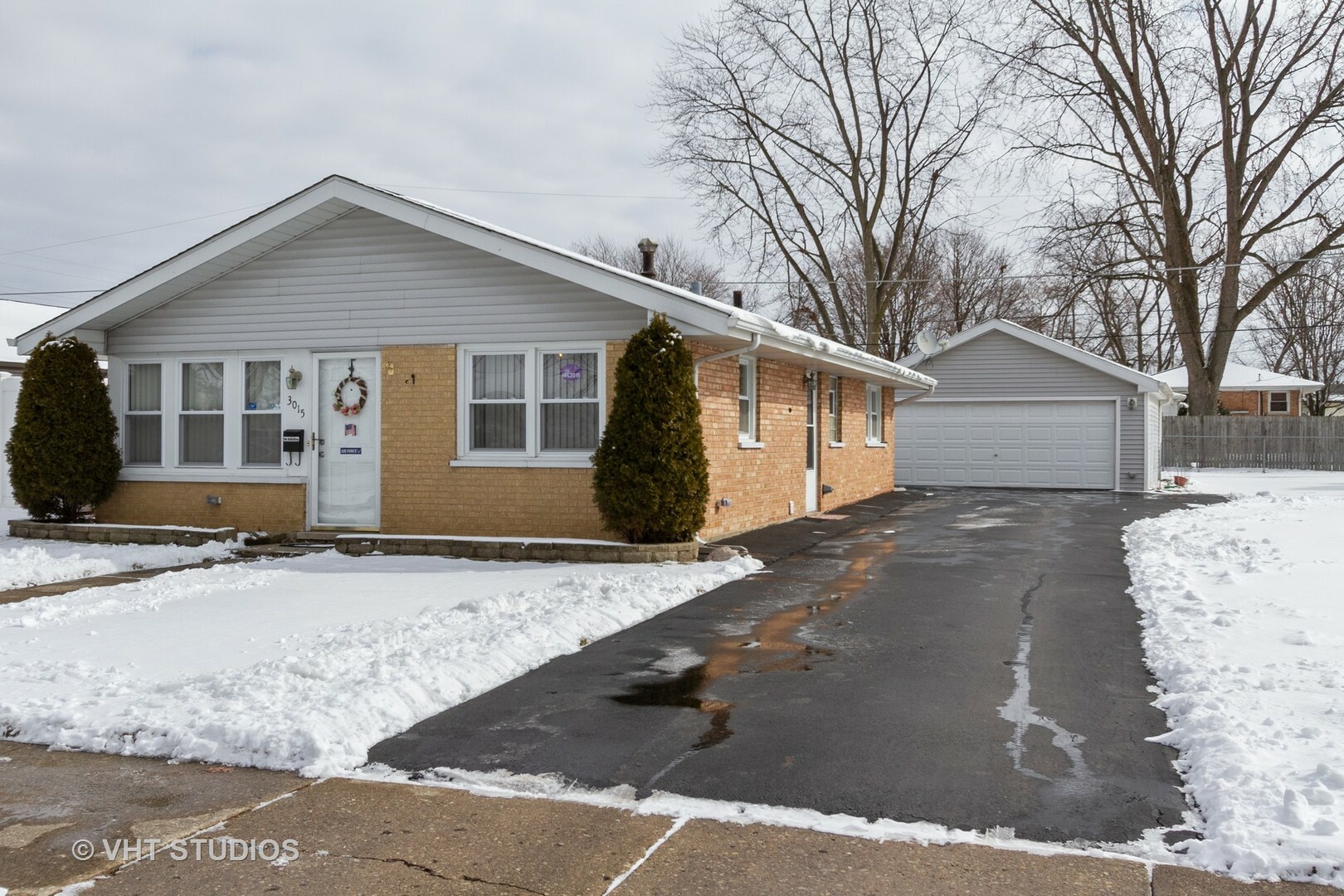 Property Photo:  3015 Butler Avenue  IL 60475 