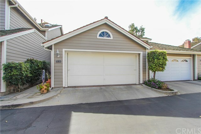 Property Photo: 551 Pittsfield Court 102 CA 90803
