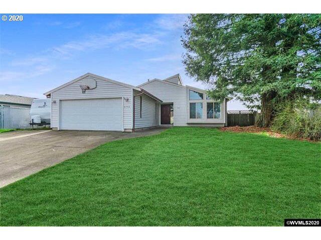 Property Photo:  2756 Moraga Ave  OR 97322 