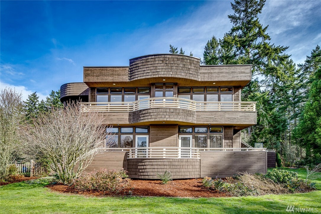 Property Photo: 2682 NE Twin Spits Rd WA 98340