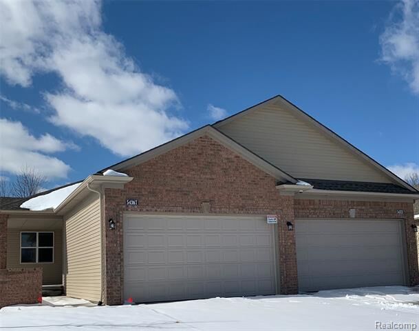 54373 Camden Circle  Chesterfield Twp MI 48051 photo