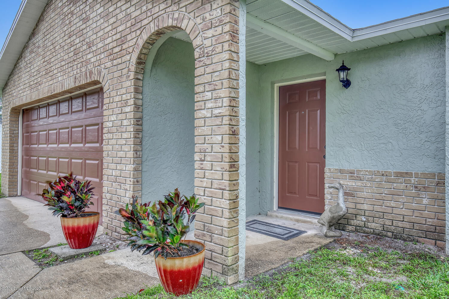 Property Photo:  2331 Scotland Road  FL 32926 