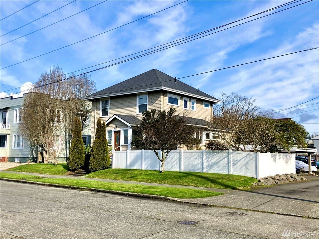 Property Photo:  412 N K St  WA 98520 