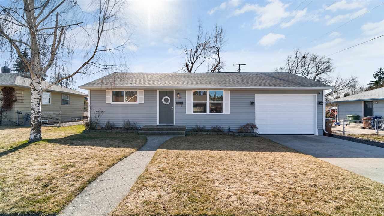 Property Photo: 3021 W Eloika Ave WA 99205-7254