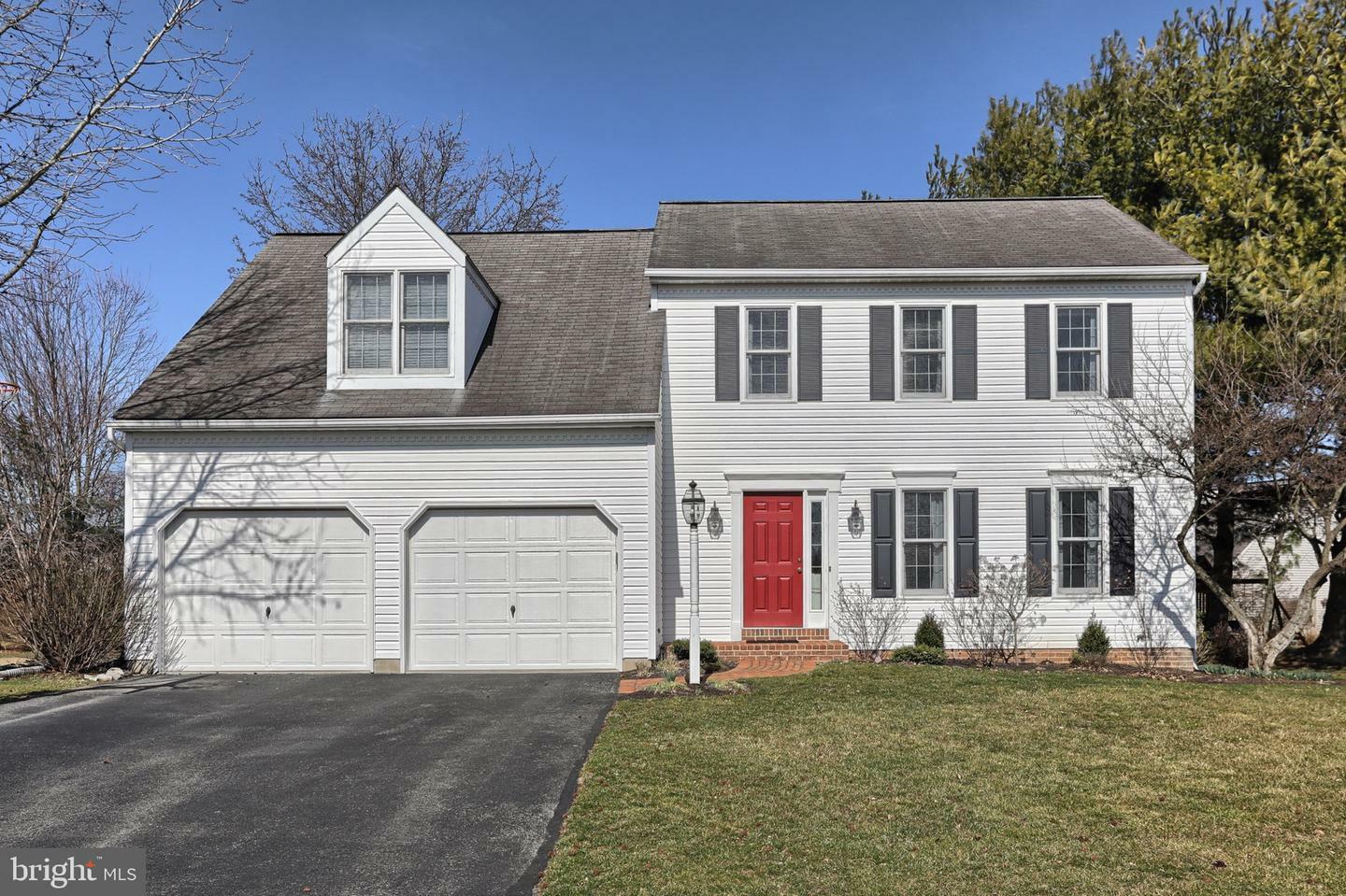 Property Photo:  914 Butler Court  PA 17036 