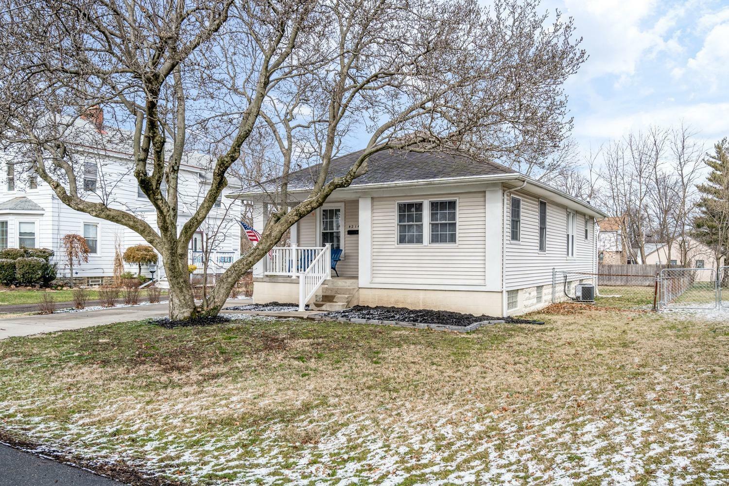 Property Photo: 4214 Woodlawn Ave OH 45236
