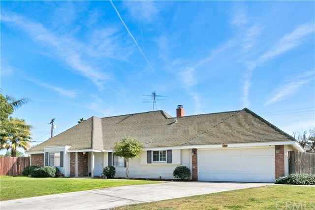 Property Photo:  2041 Indian Horse Drive  CA 92860 