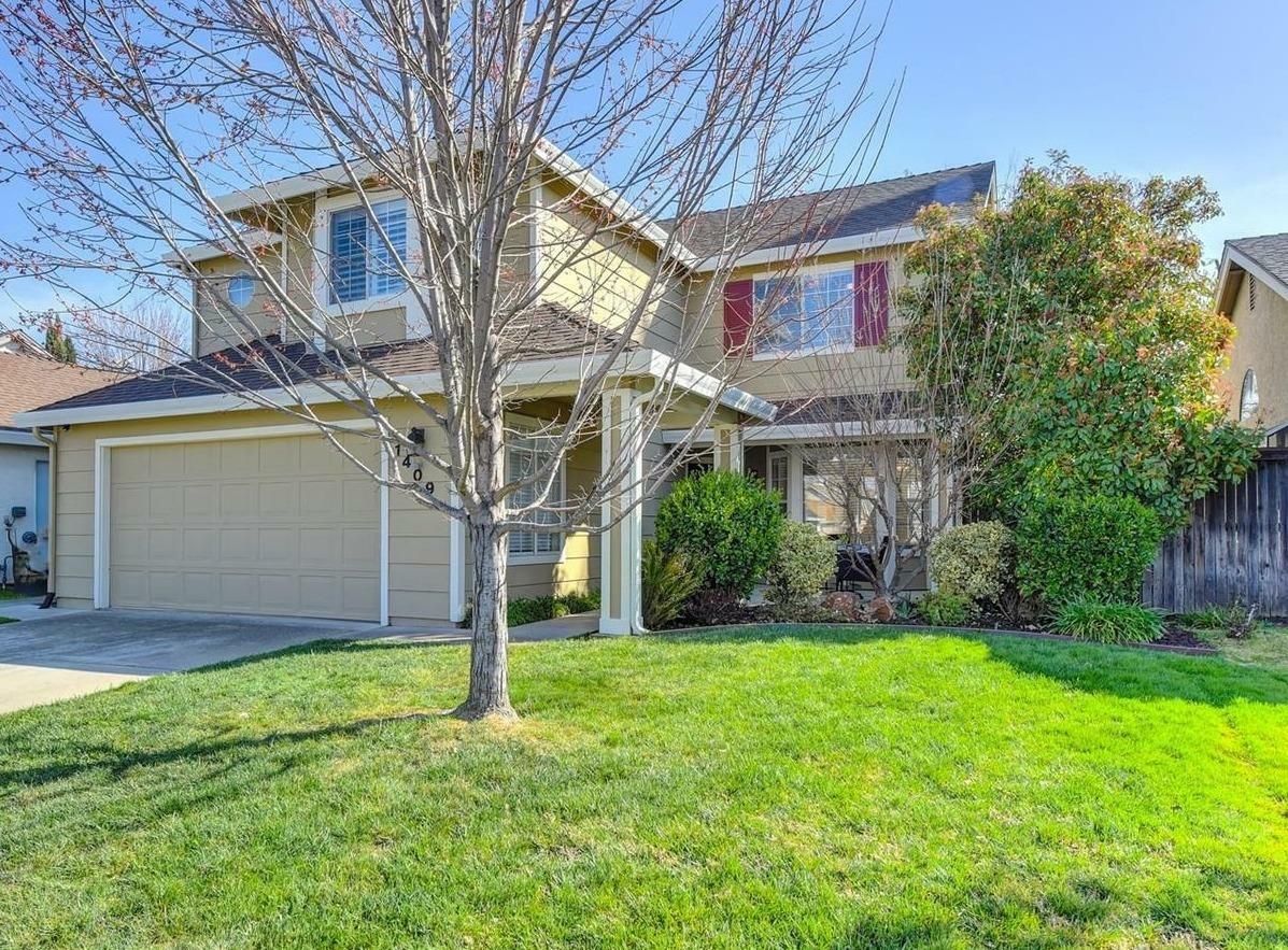 Property Photo:  1409 New England Drive  CA 95661 