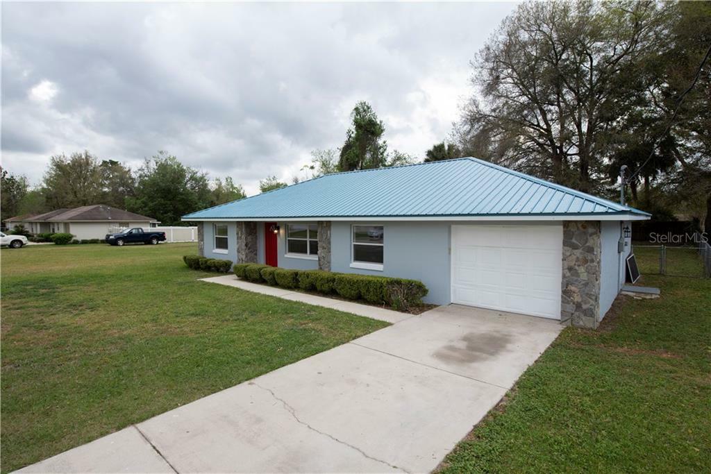 Property Photo:  13580 SE 51st Avenue  FL 34491 