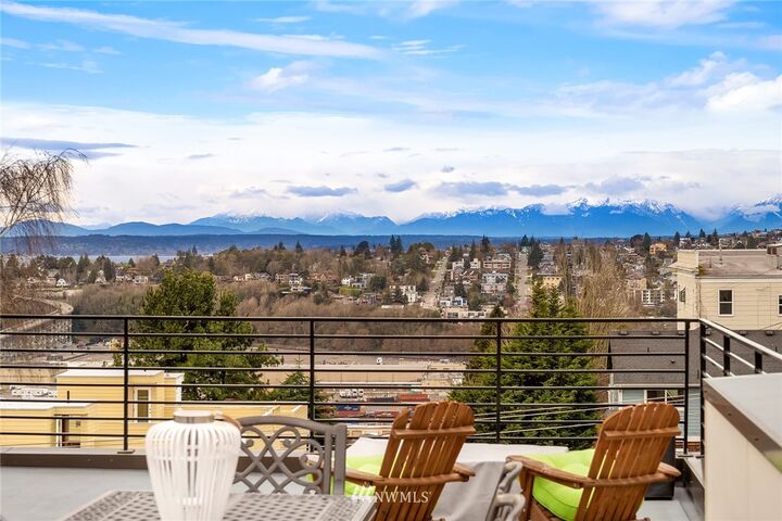 1936  10th Avenue W B  Seattle WA 98119 photo