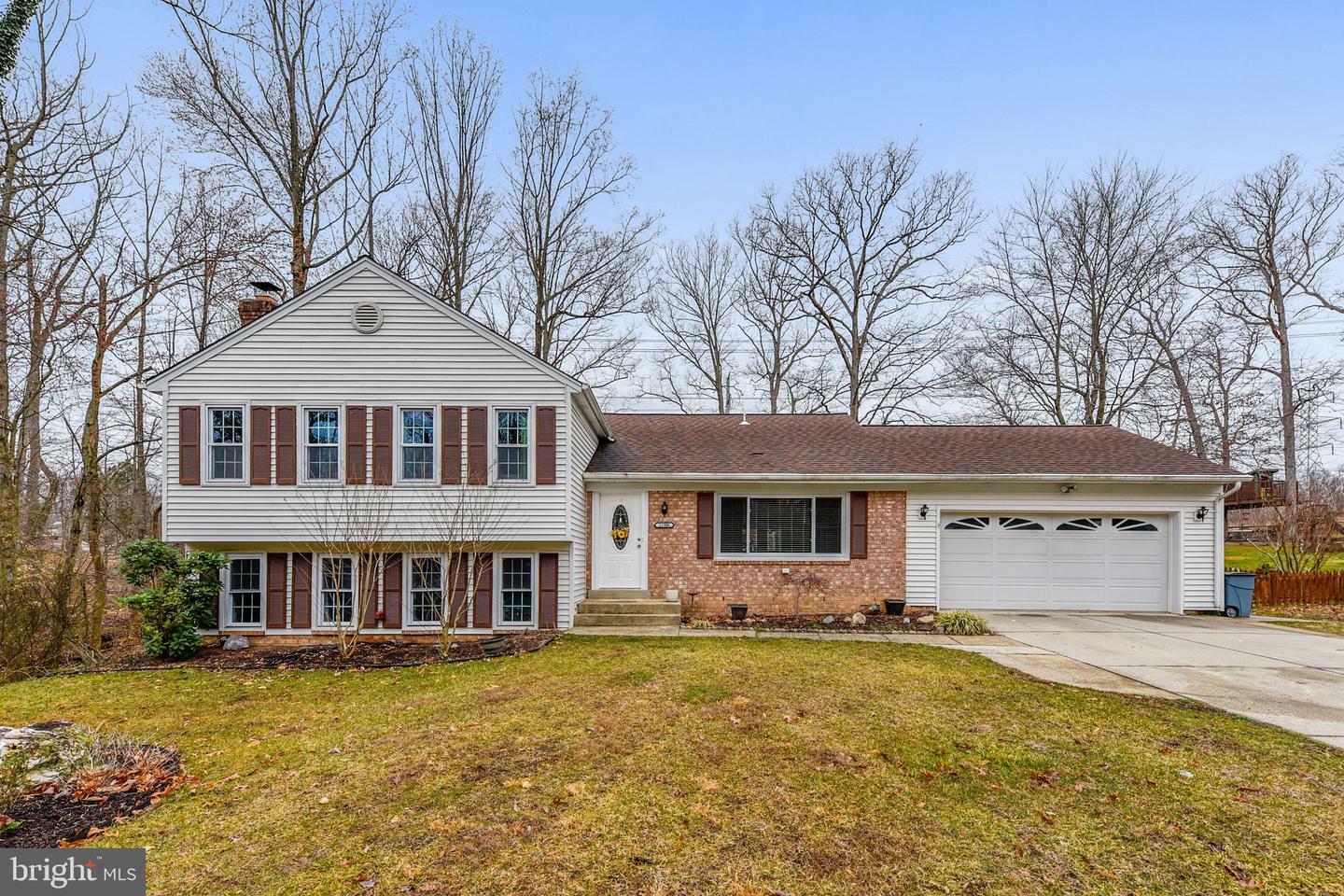 Property Photo:  11906 Oakwood Drive  VA 22192 