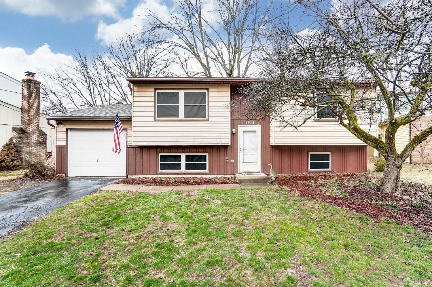 Property Photo: 4575 Pyrenees Court OH 43230