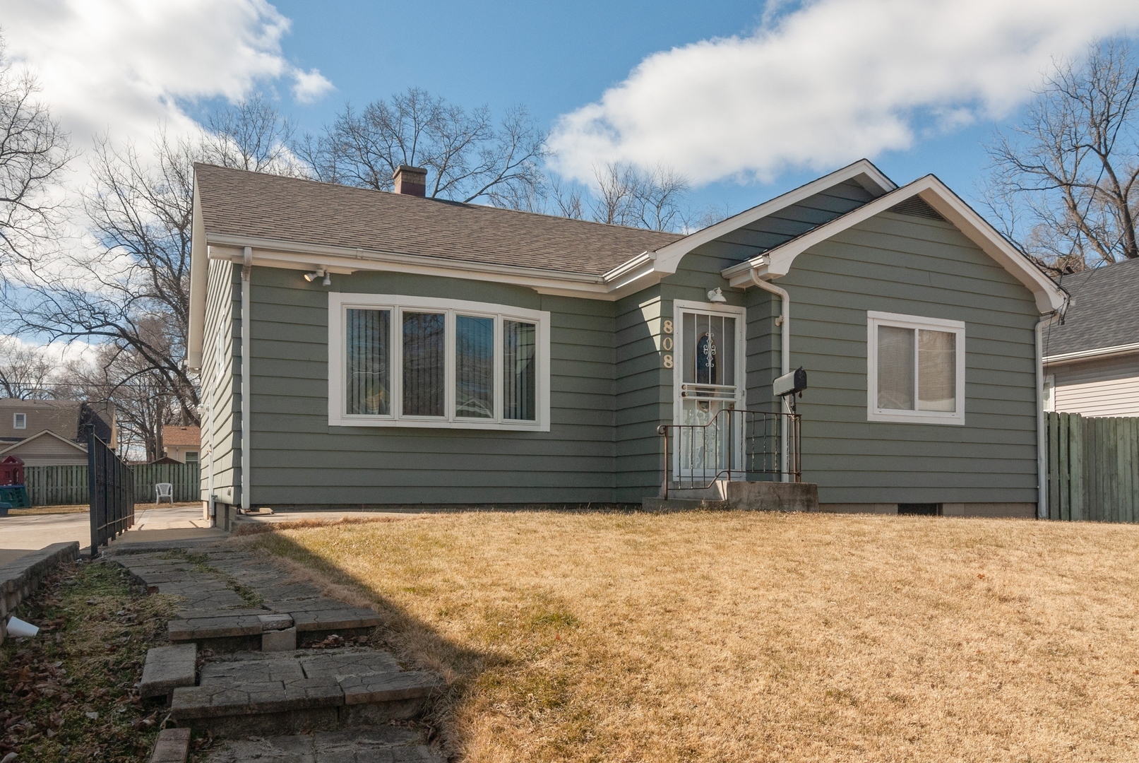 Property Photo:  808 Hammond Avenue  IL 60506 