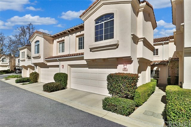 Property Photo: 1048 Mountain Oak Place CA 91320