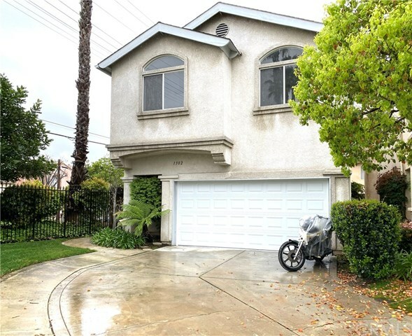 Property Photo:  1302 Abraham Terrace  CA 90710 