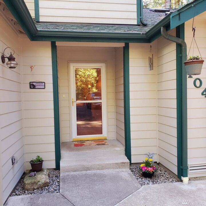 Property Photo:  104 E Liberty Rd  WA 98584 