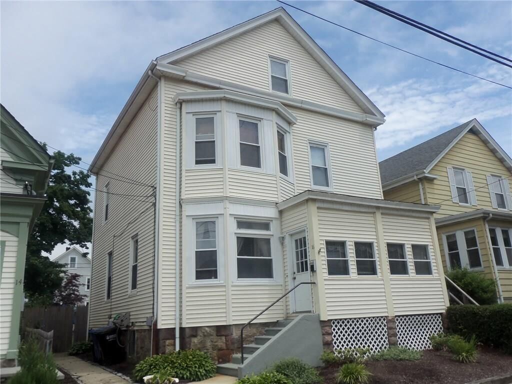 Property Photo:  16 Narragansett Av  RI 02840 