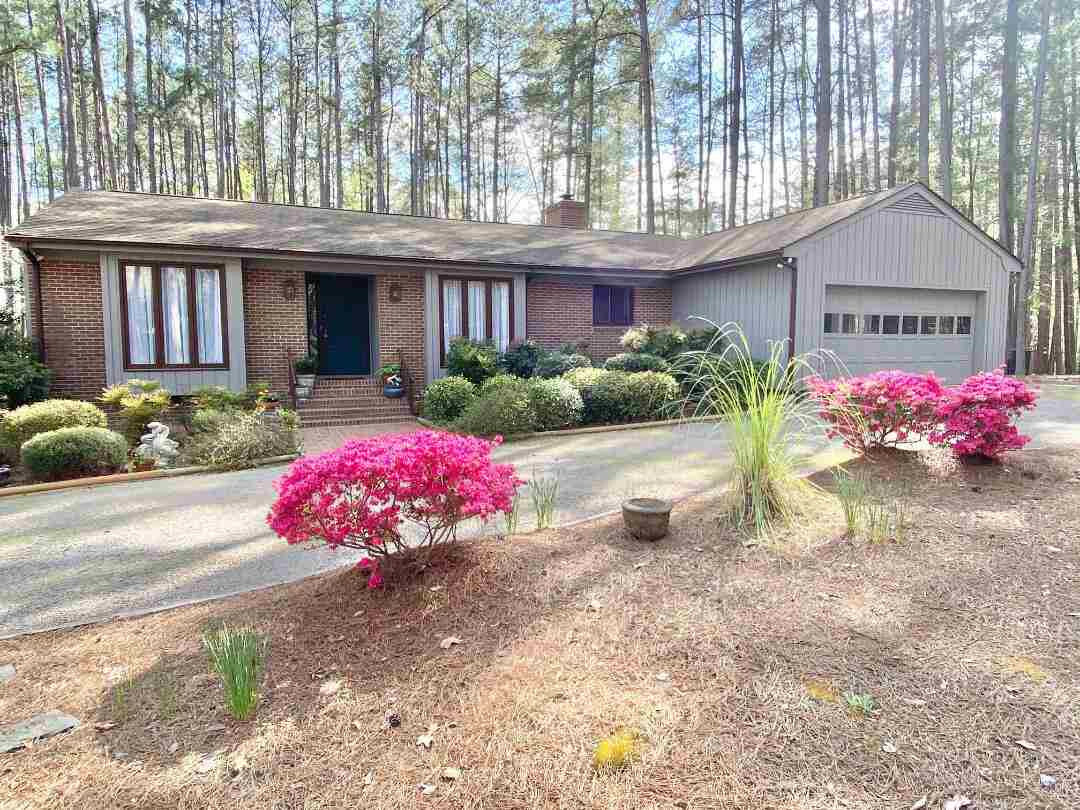 Property Photo:  1982 Wedgewood Drive  NC 27332 