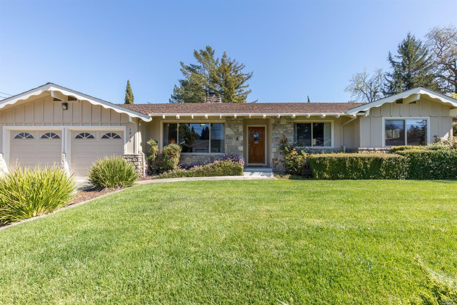 Property Photo:  1014 Larkin Way  CA 94558 