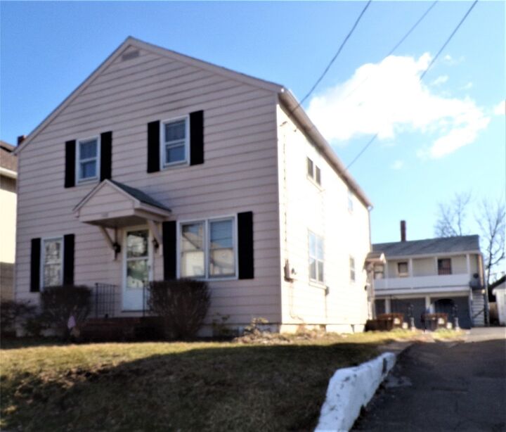 105 Cleveland Avenue  Endicott NY 13760 photo