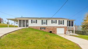 110 Hillcrest Drive  Harriman TN 37748 photo