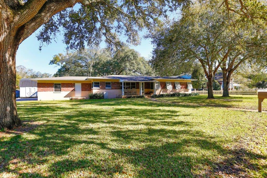 Property Photo:  3102 S Emerson Street  FL 33629 