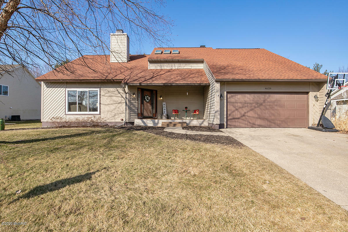 Property Photo:  4629 Haywood Drive SE  MI 49512 