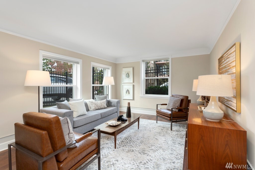 Property Photo: 325 Harvard Avenue E 103 WA 98102