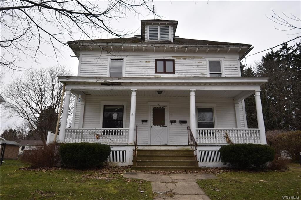 Property Photo: 40 Chestnut Street NY 14070