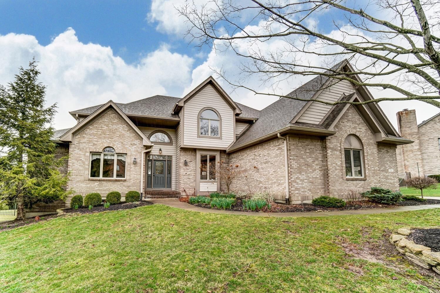Property Photo:  624 Southern Belle Blvd  OH 45434 