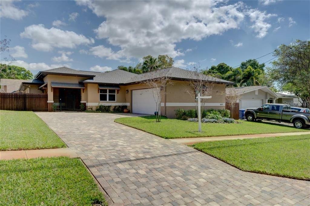 Property Photo:  6575 Evergreen Avenue  FL 33772 