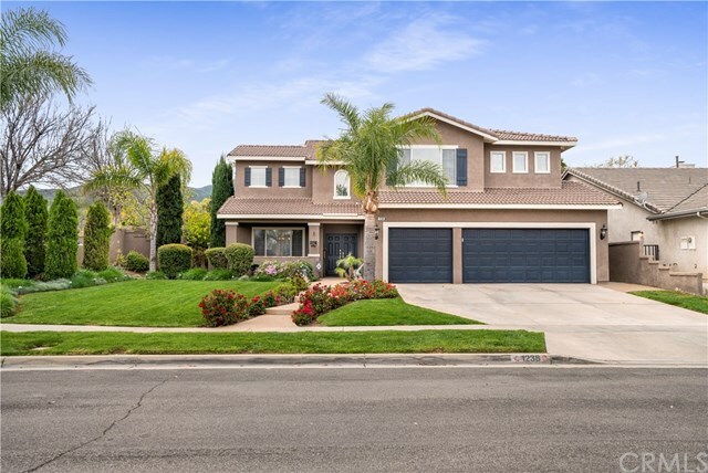 Property Photo: 1238 Dunsmuir Circle CA 92881