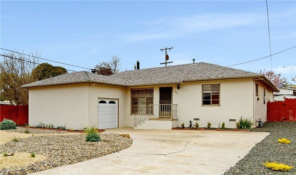 Property Photo:  709 Tucker Avenue  CA 93446 