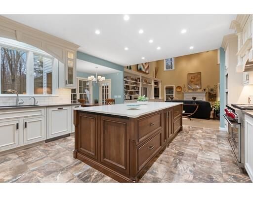 Property Photo: 14 Timber Ledge Drive MA 01746