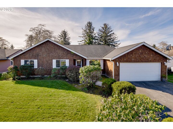 33744 Lake Front Dr  Warrenton OR 97146 photo